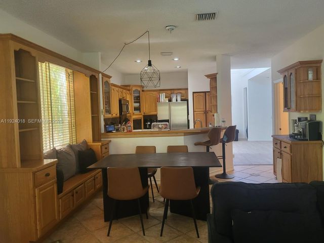 1368 Majesty Ter 1368, Weston, FL 33327