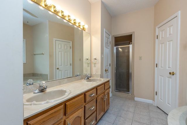 780 AUTUMN WINDS DR, Collierville, TN 38017