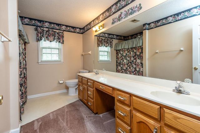 780 AUTUMN WINDS DR, Collierville, TN 38017
