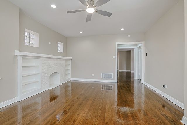 5955 S Whipple Street, Chicago, IL 60629