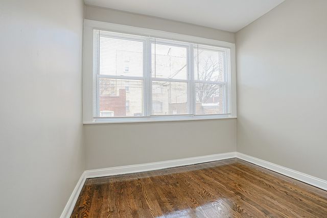 5955 S Whipple Street, Chicago, IL 60629