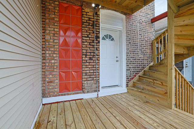 5955 S Whipple Street, Chicago, IL 60629