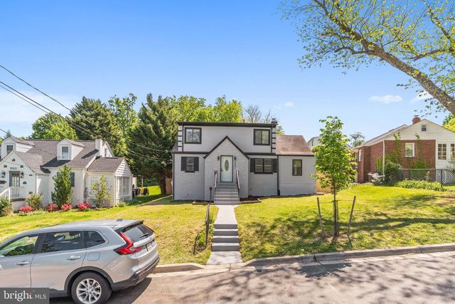 7001 ASPEN AVE, Takoma Park, MD 20912