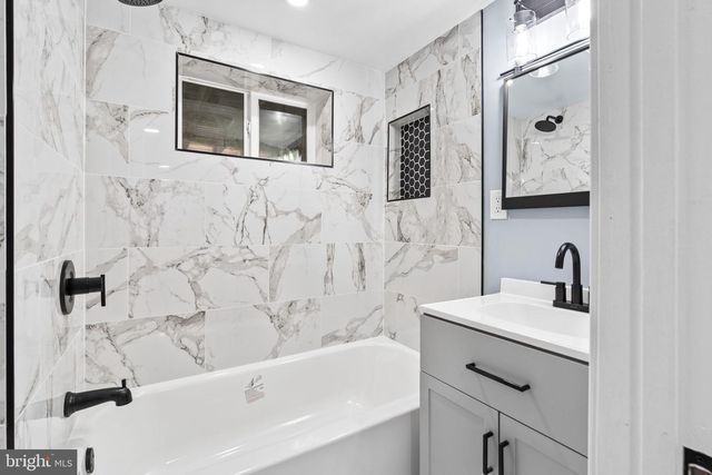 7001 ASPEN AVE, Takoma Park, MD 20912