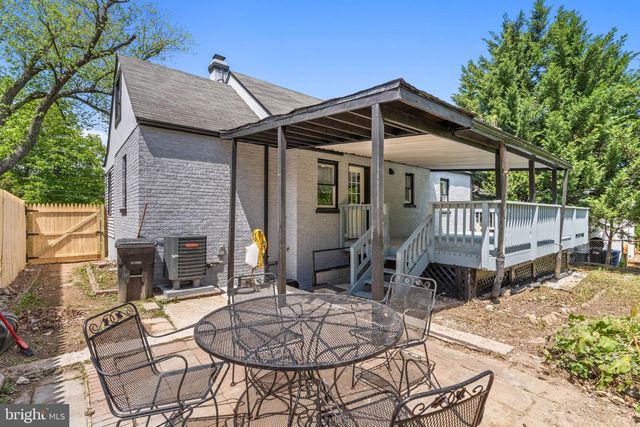 7001 ASPEN AVE, Takoma Park, MD 20912