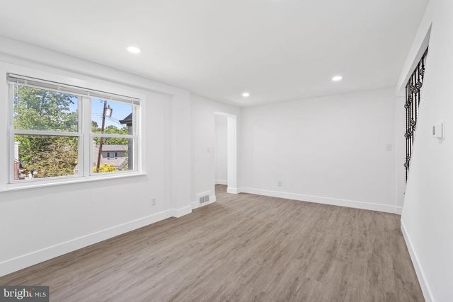7001 ASPEN AVE, Takoma Park, MD 20912