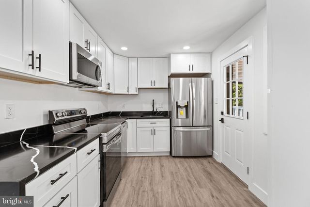 7001 ASPEN AVE, Takoma Park, MD 20912