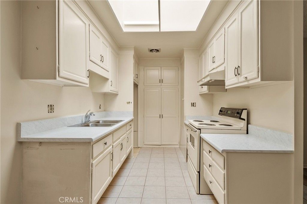 2103 Ronda Granada U, Laguna Woods, CA 92637 — photo 5