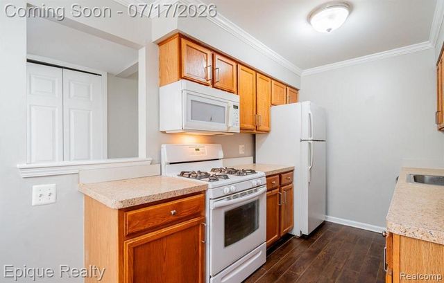 44467 Savery Drive 117, Canton Charter Township, MI 48187