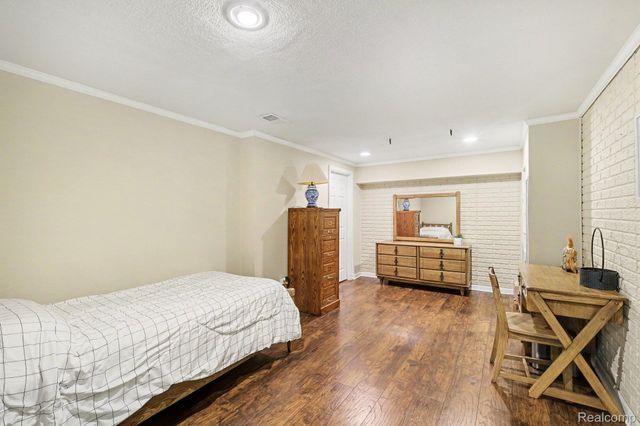 10466 Pine Valley Drive, Mundy Township, MI 48451