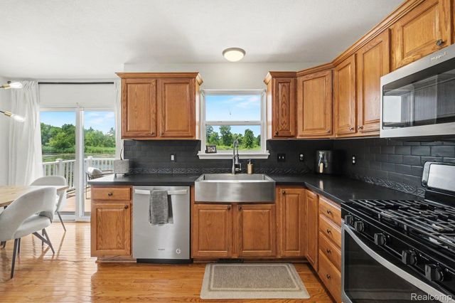 10466 Pine Valley Drive, Mundy Township, MI 48451