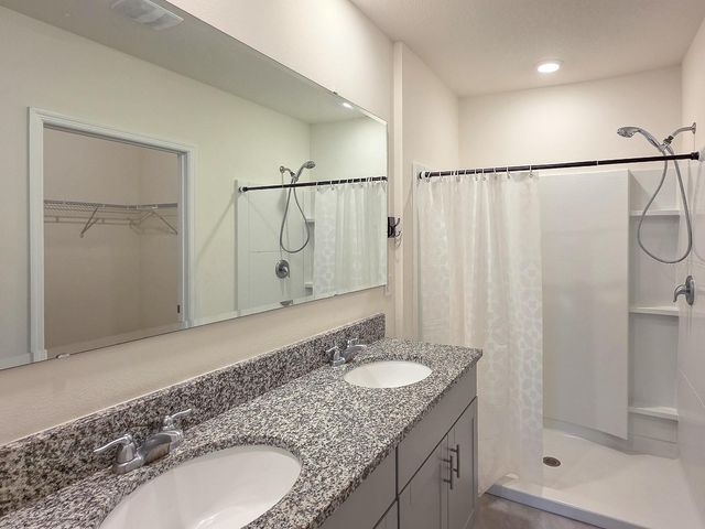 1 BELLA LAGO CIRCLE, Port Orange, FL 32129