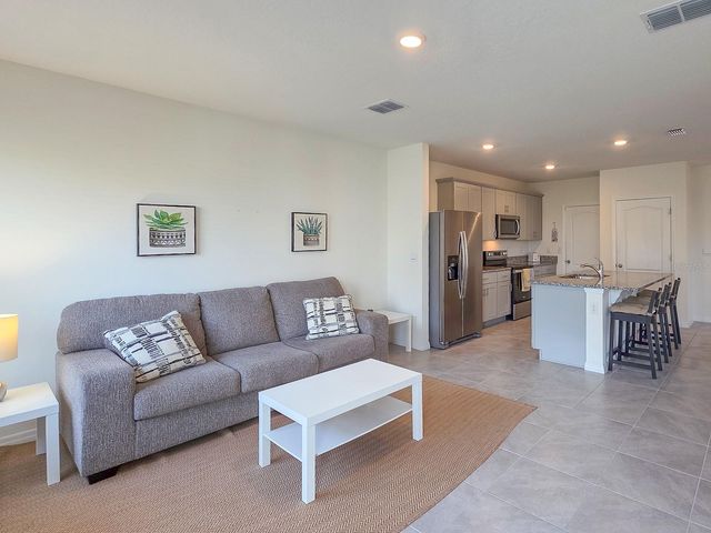 1 BELLA LAGO CIRCLE, Port Orange, FL 32129