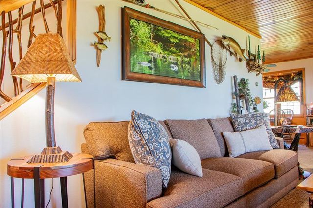 E20160 Greens Landing Road, Augusta, WI 54722