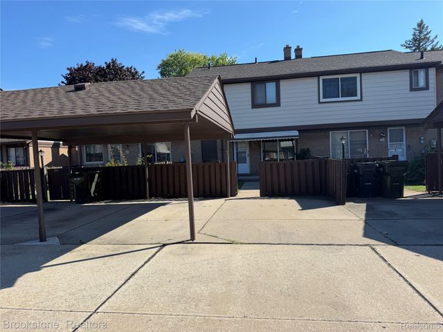8401 18 Mile Road 29, Sterling Heights, MI 48313