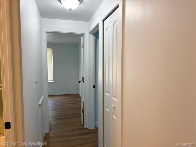8401 18 Mile Road 29, Sterling Heights, MI 48313