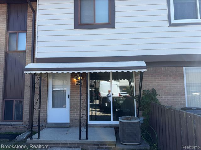 8401 18 Mile Road 29, Sterling Heights, MI 48313