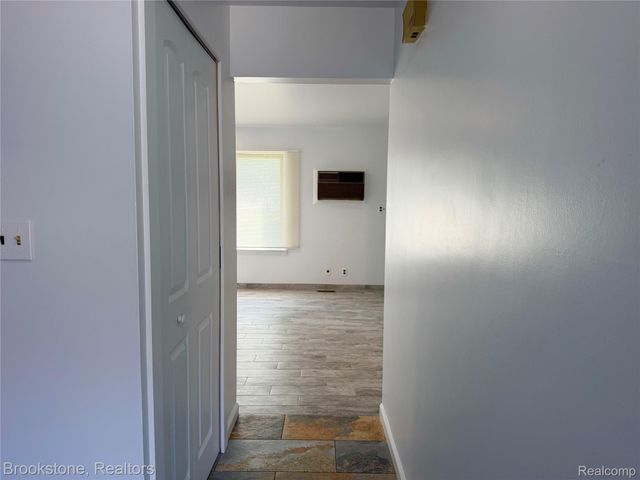 8401 18 Mile Road 29, Sterling Heights, MI 48313