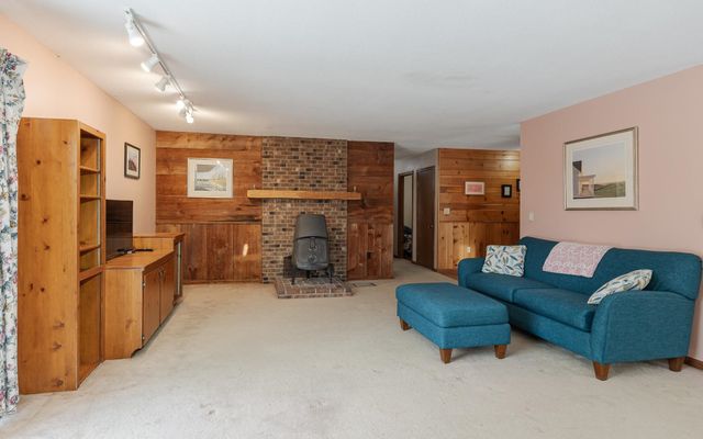 521 County Road, Walpole, NH 03608