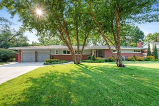 324 N Fairway Ave, Wichita, KS 67212