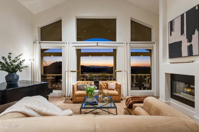 1455 E VICTOR HUGO Avenue, Phoenix, AZ 85022