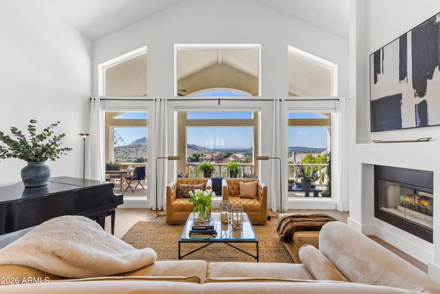 1455 E VICTOR HUGO Avenue, Phoenix, AZ 85022