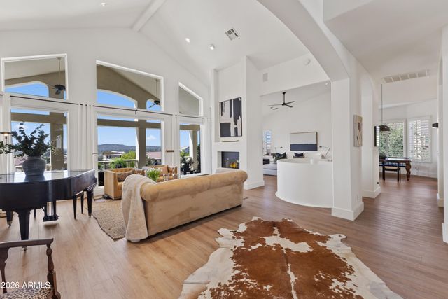 1455 E VICTOR HUGO Avenue, Phoenix, AZ 85022