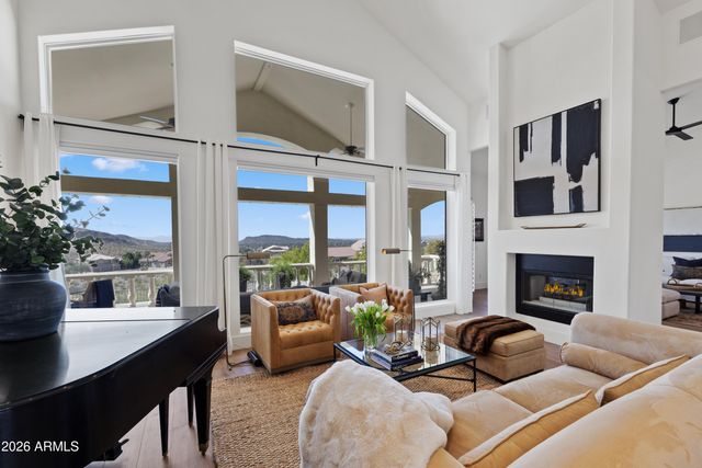 1455 E VICTOR HUGO Avenue, Phoenix, AZ 85022