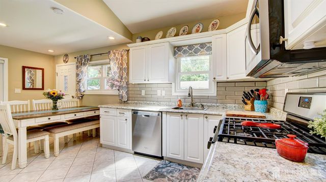 22 Columbia Road, Old Bridge, NJ 08859