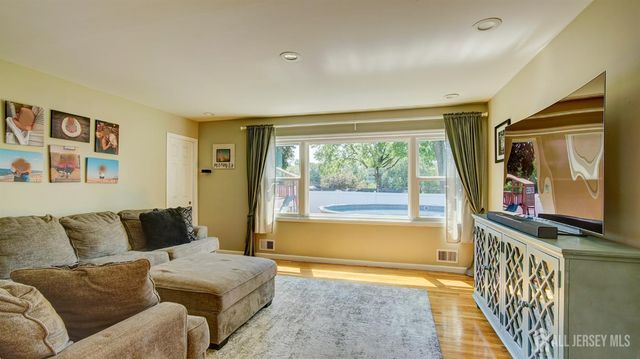 22 Columbia Road, Old Bridge, NJ 08859