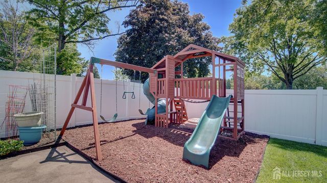 22 Columbia Road, Old Bridge, NJ 08859