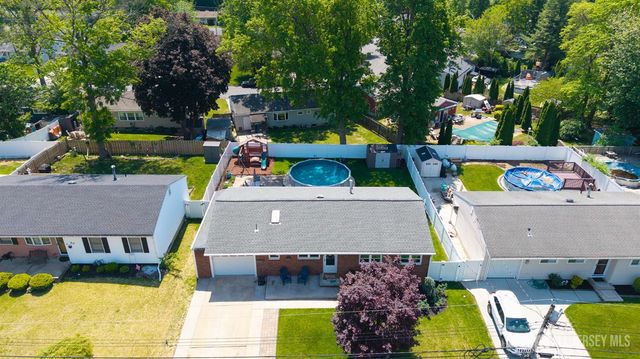 22 Columbia Road, Old Bridge, NJ 08859