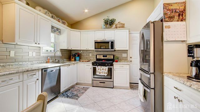 22 Columbia Road, Old Bridge, NJ 08859