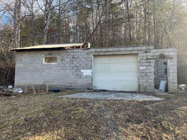 400 Buc Road, Williamsburg, KY 40769