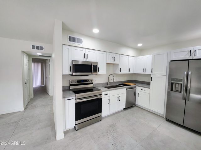 1224 E DUNLAP Avenue, Phoenix, AZ 85020