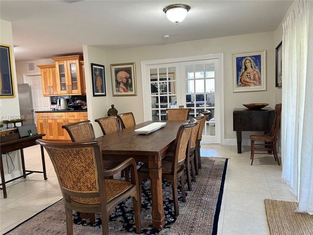 8791 SW 87th St, Miami, FL 33173