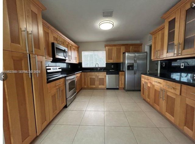 8791 SW 87th St, Miami, FL 33173