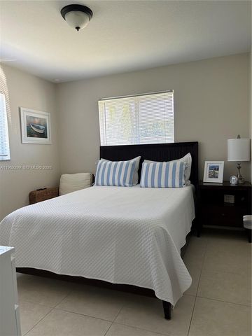 8791 SW 87th St, Miami, FL 33173