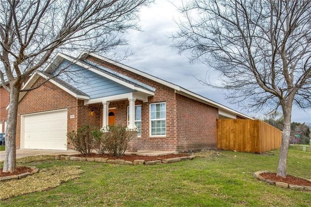 3243 Buckskin Drive, Dallas, TX 75241