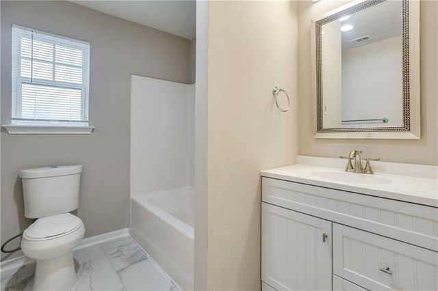 3243 Buckskin Drive, Dallas, TX 75241