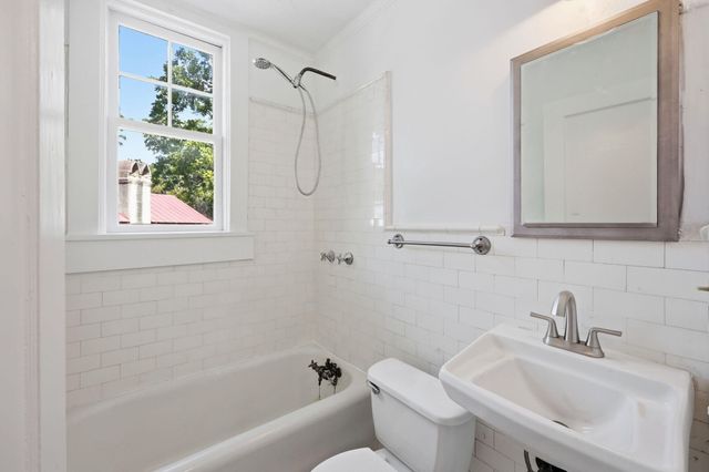 63 Rutledge Apt 26, Charleston, SC 29401