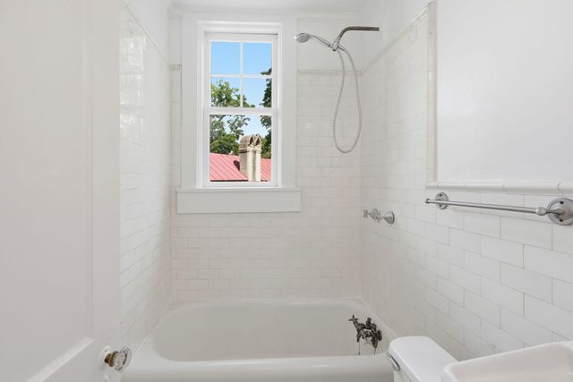 63 Rutledge Apt 26, Charleston, SC 29401