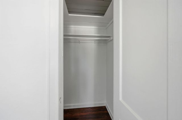 63 Rutledge Apt 26, Charleston, SC 29401