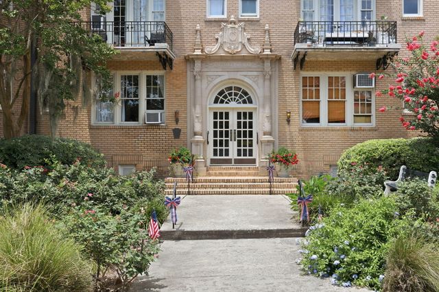 63 Rutledge Apt 26, Charleston, SC 29401