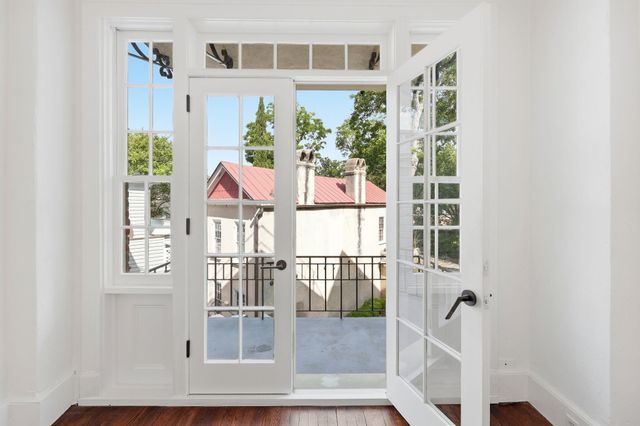 63 Rutledge Apt 26, Charleston, SC 29401