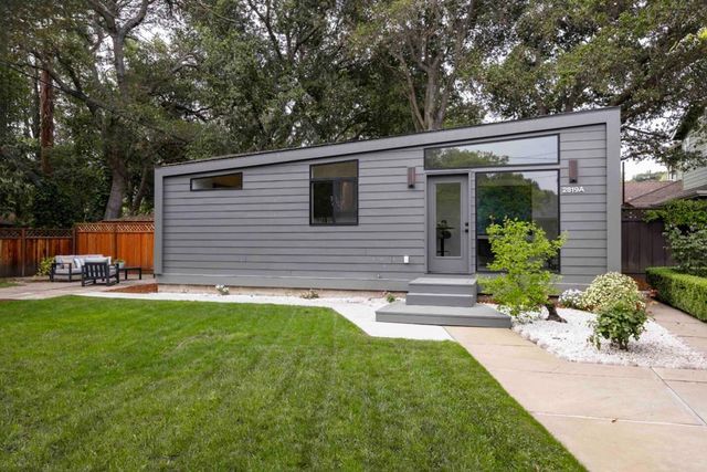 2819 Carson Street, Redwood City, CA 94061