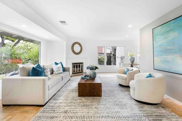 2819 Carson Street, Redwood City, CA 94061