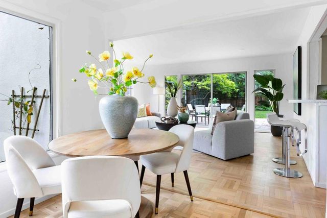 2819 Carson Street, Redwood City, CA 94061