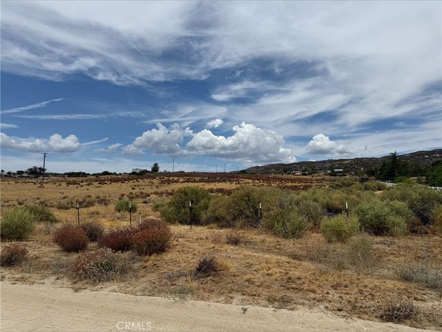 42890 tamatea, Anza, CA 92539