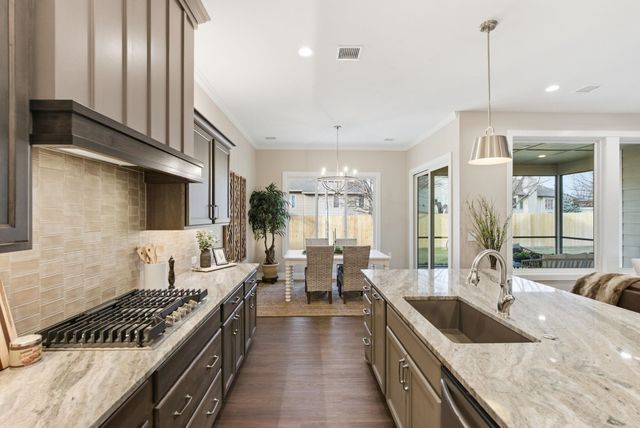 842 N Thornton Ct, Wichita, KS 67235